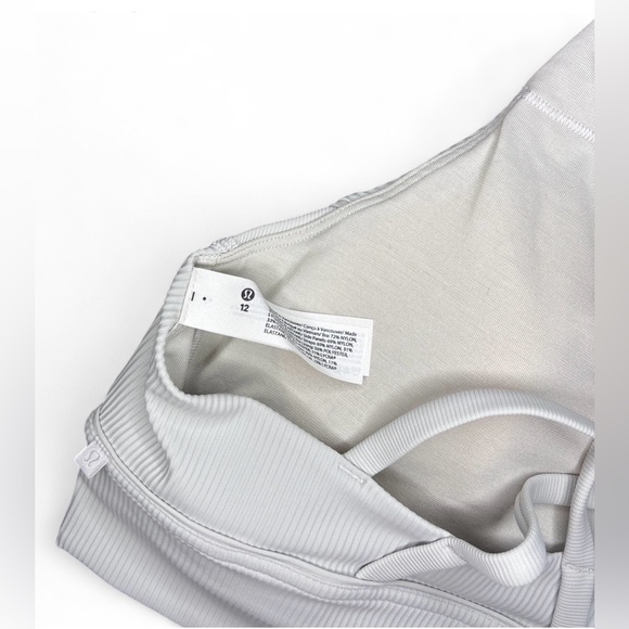 Lululemon Energy Bra Vapor White Ribbed Medium Support Size 12 NWT - Picture 3 of 5